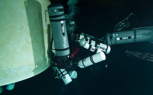 David Rhea scuba diving