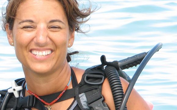 Margo Peyton scuba diving