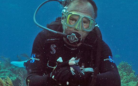Michael Lang scuba diving