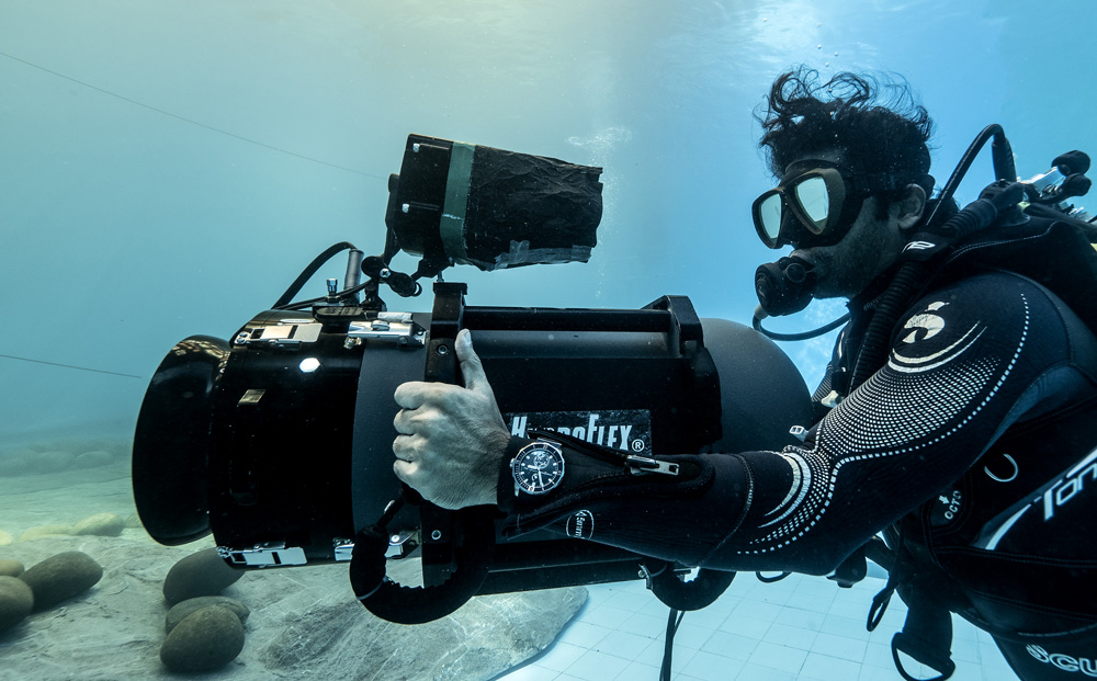SCUBAPRO Global Dive Team Sumer Verma using an underwater camera